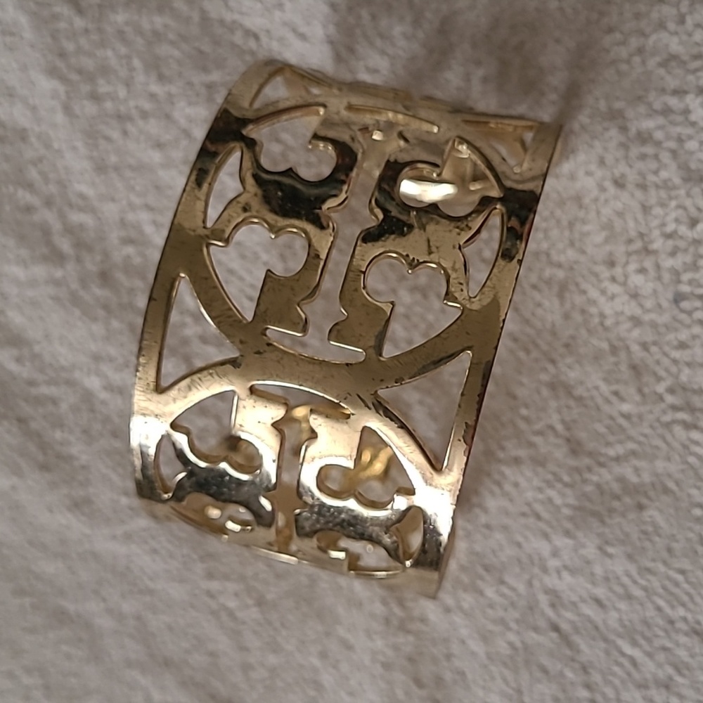 Bracelet - Picture 1 of 4